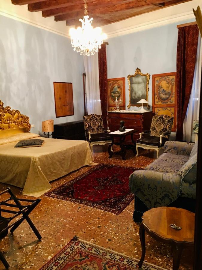 Couette-café Cà Del Console 3*